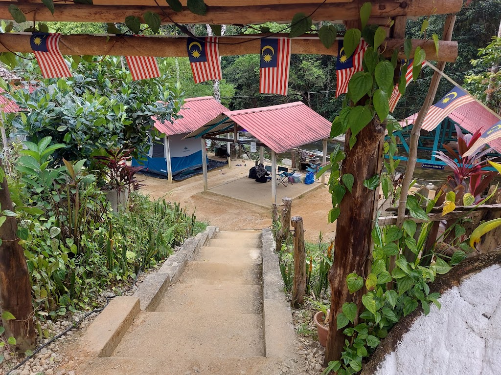 Anjung Sireh Riverside Sedim