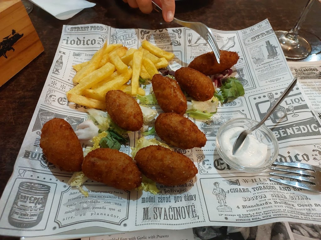 La Jarana S C — Comida y bebida