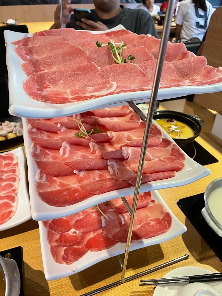 肉多多火鍋-台南東寧店 的照片