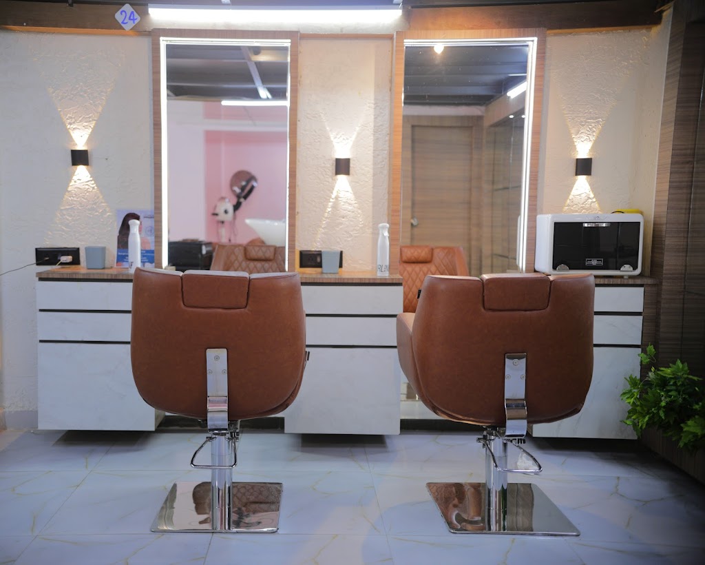 Salon Glo
