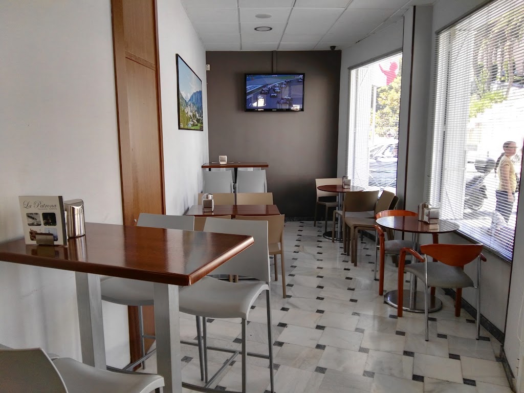Cafeteria Bar la Patrona — Ambiente