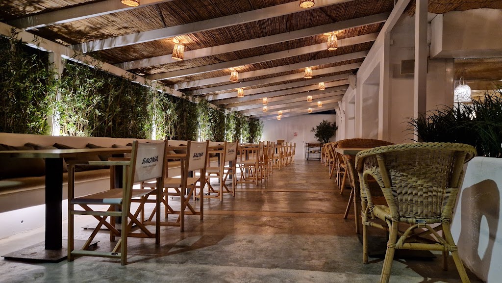 Saona Javea — Ambiente
