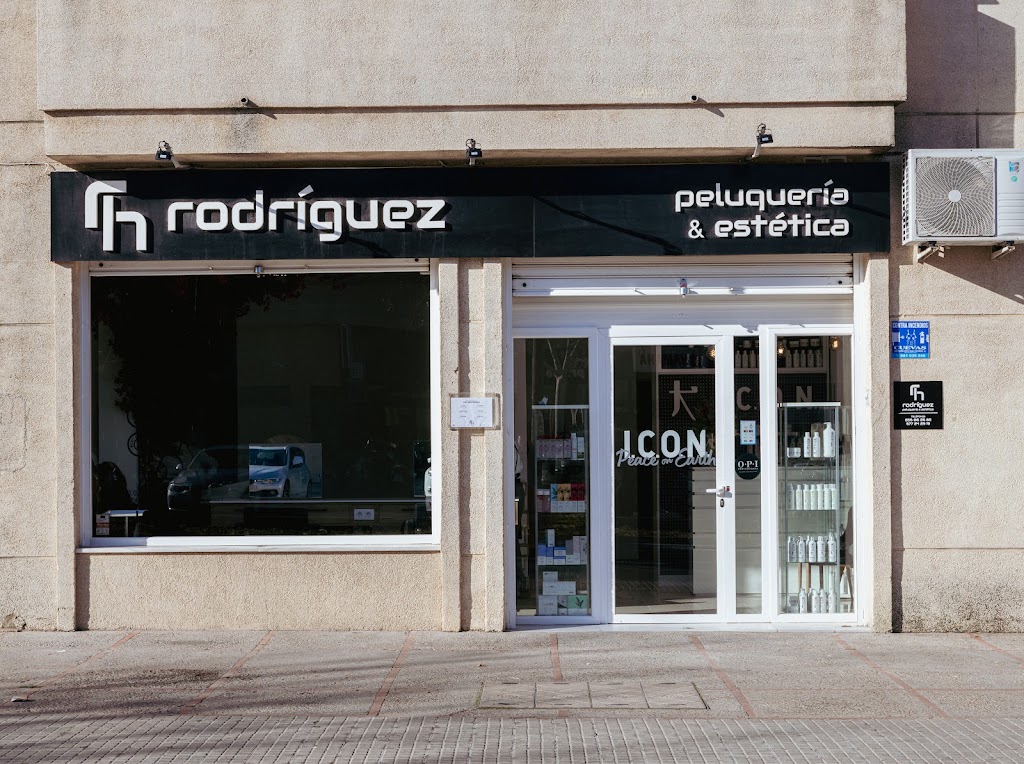 RH Rodriguez * Peluqueria y Estetica — Exterior