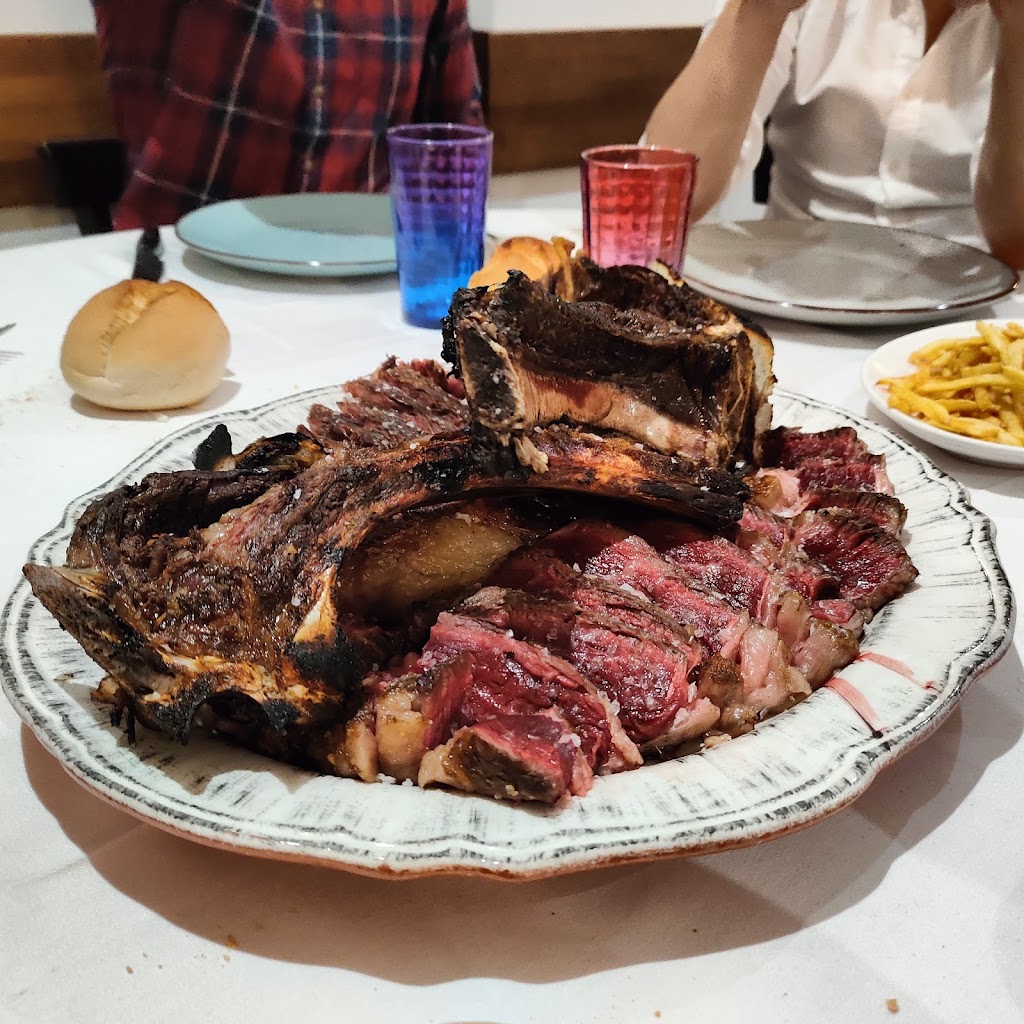 Matute Asador — Comida y bebida