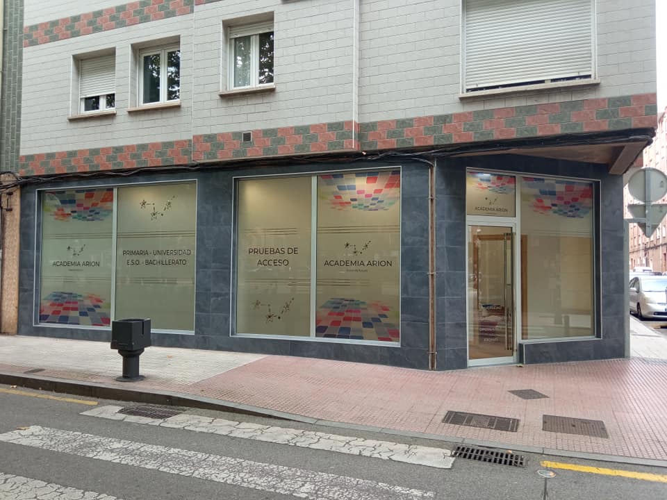 Academia Arion — Del propietario