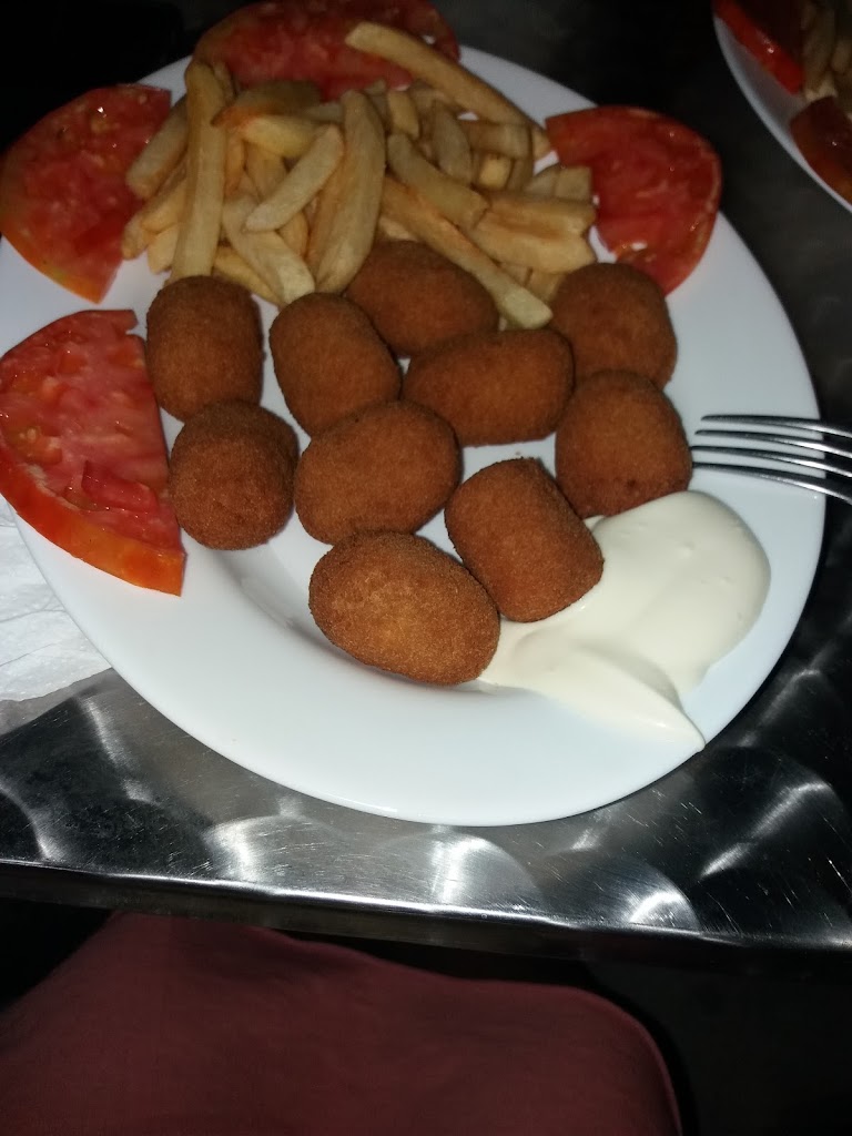 Bar Veronica — Comida y bebida