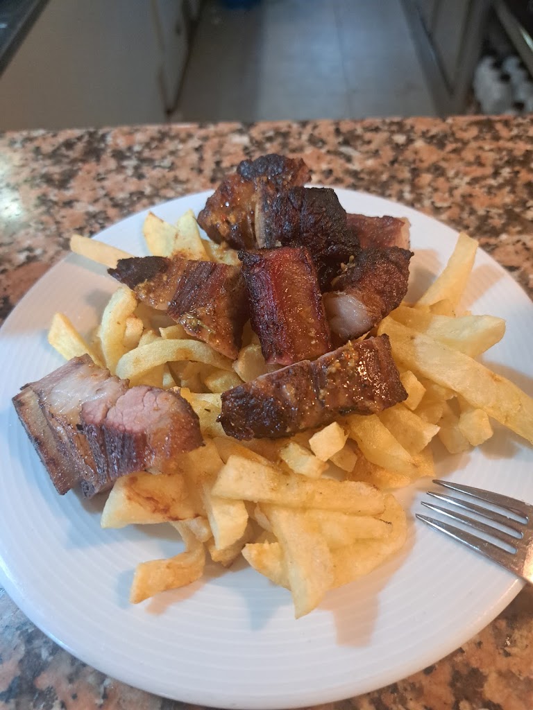 Parrillada Restaurante Alecrin Dourado — Comida y bebida