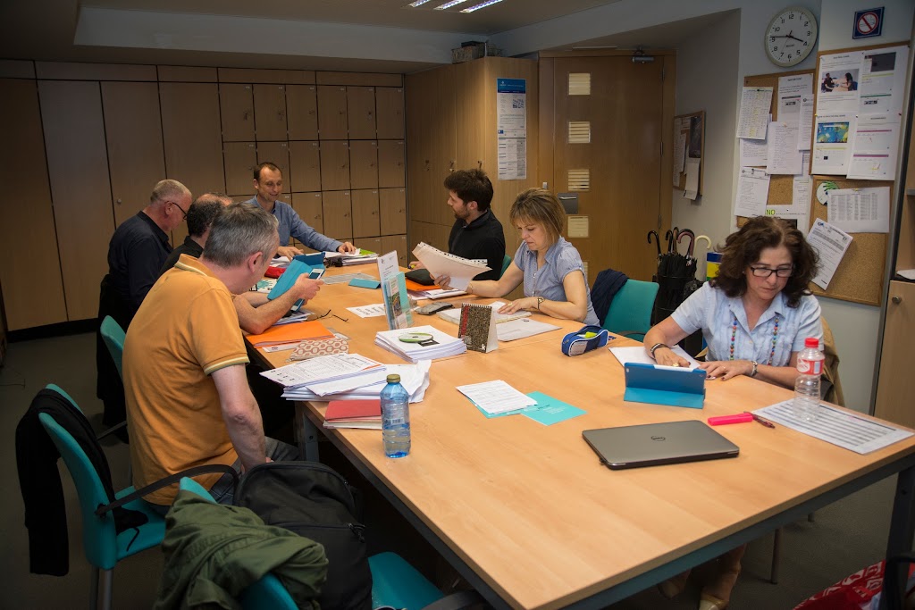 Camarabilbao Languages | Academia de Ingles en Bilbao — Del propietario