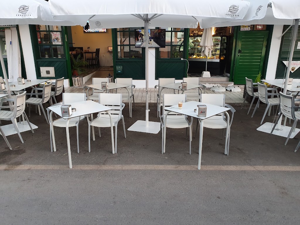 Cafe restaurante El Monito — Ambiente