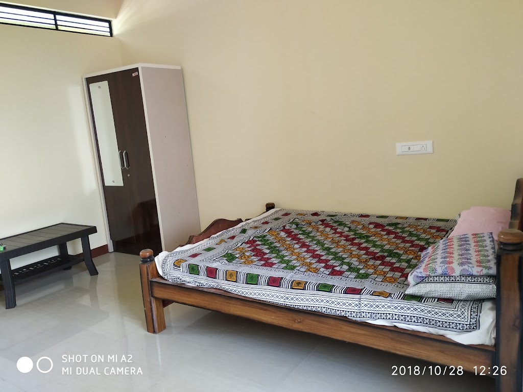 Durga Parmeshwari Hotel Lodge