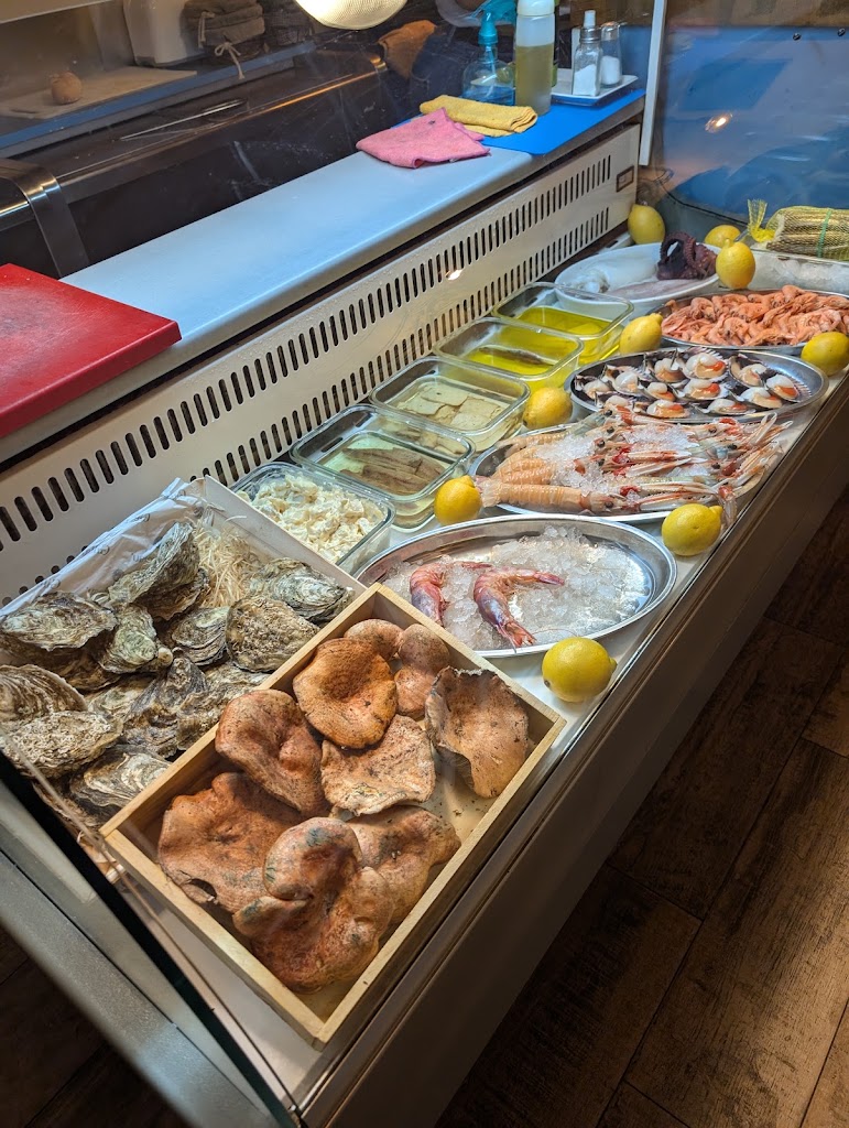La Salada Neo Taberna — Comida y bebida