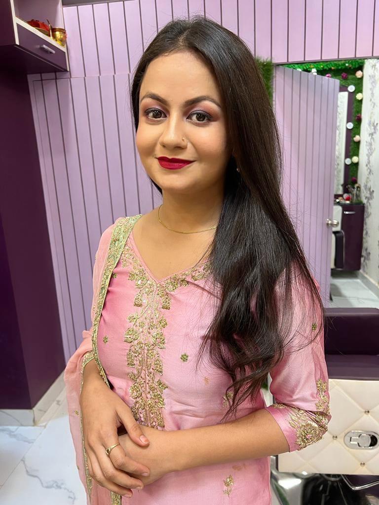 U Shine Makeover Salon Academy