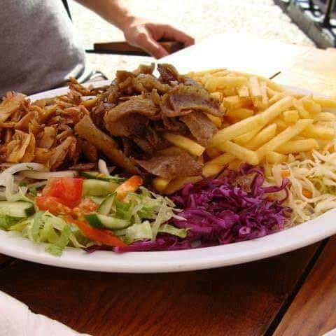 Carmona kebab — Comida reconfortante