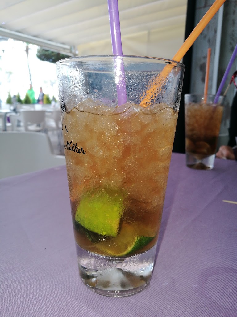 La Perla del Mar — Comida y bebida