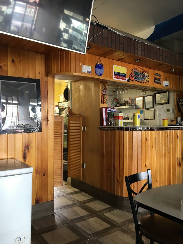 Pupuseria Salvadorena & Authentic Mexican Foods in North York