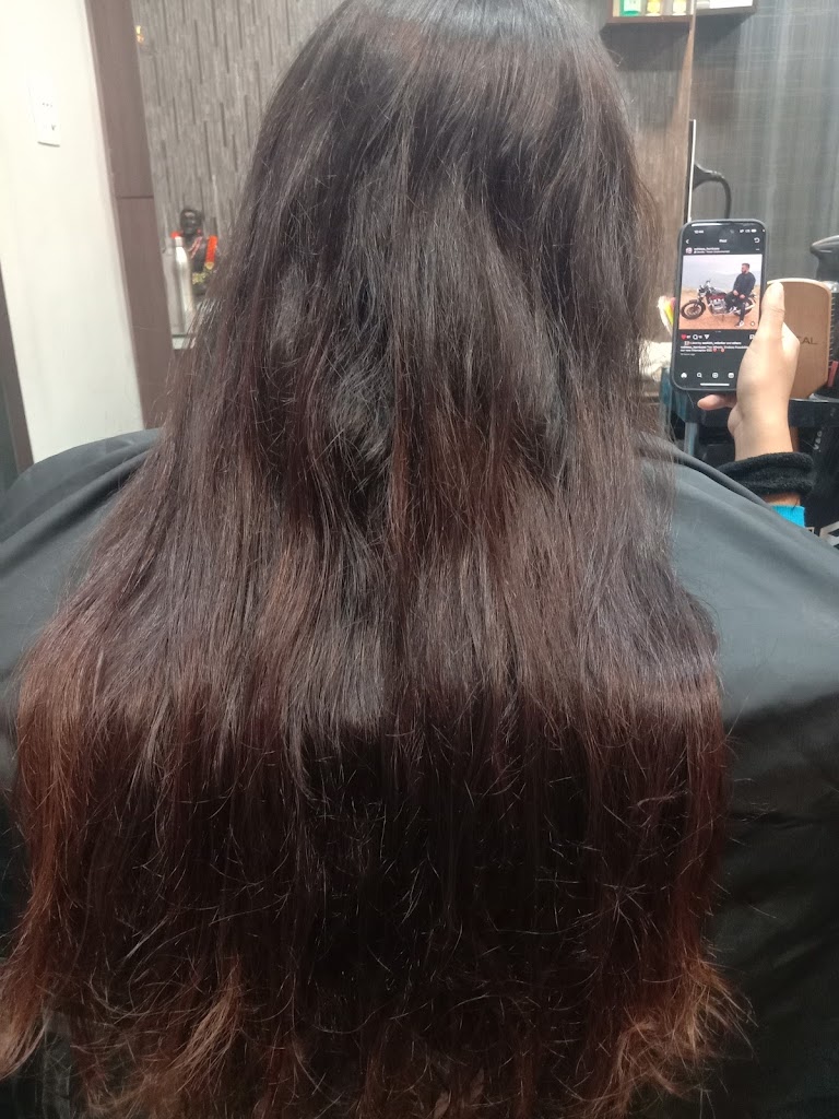 Radiant Touch Unisex Parlour