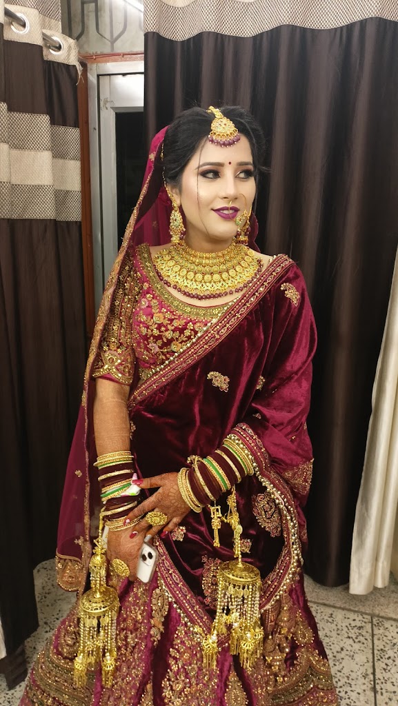 Rupnikhar Beauty Parlour Gulaothi Roopnikhar Parlour Gulaothi