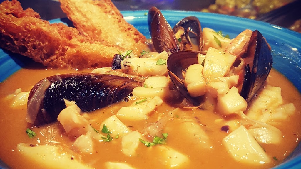 Restaurante la Taverneta — Comida y bebida