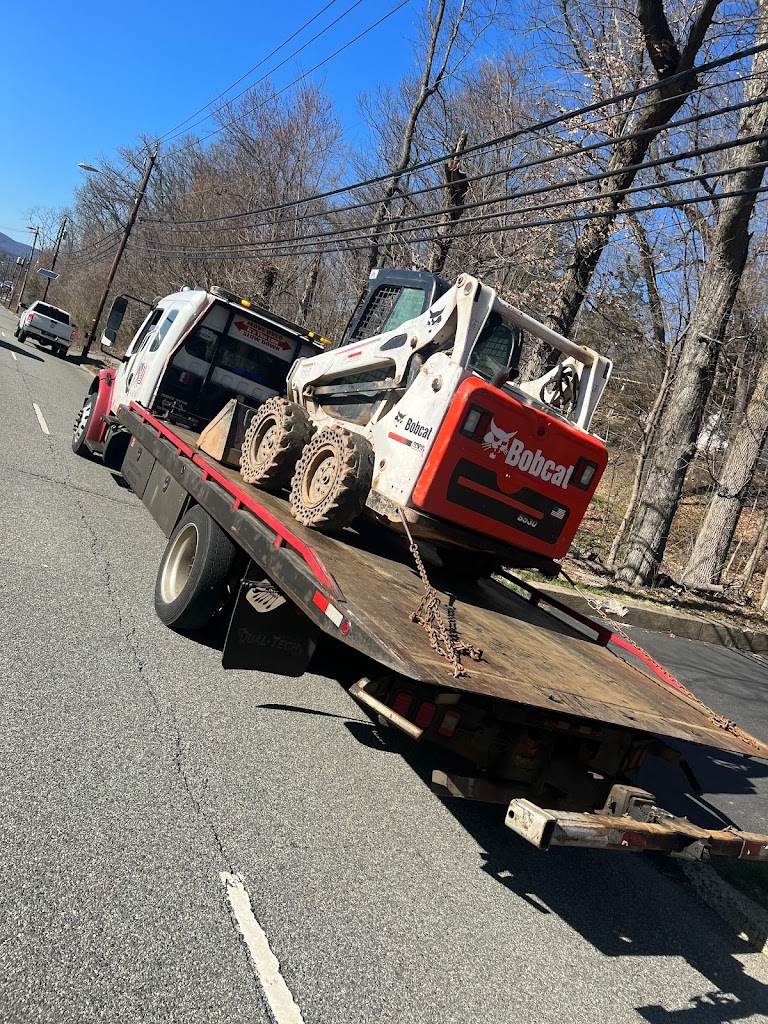 Attili Towing LLC in Clifton