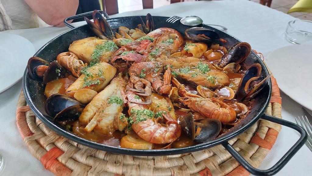 Restaurant Molins — Comida y bebida
