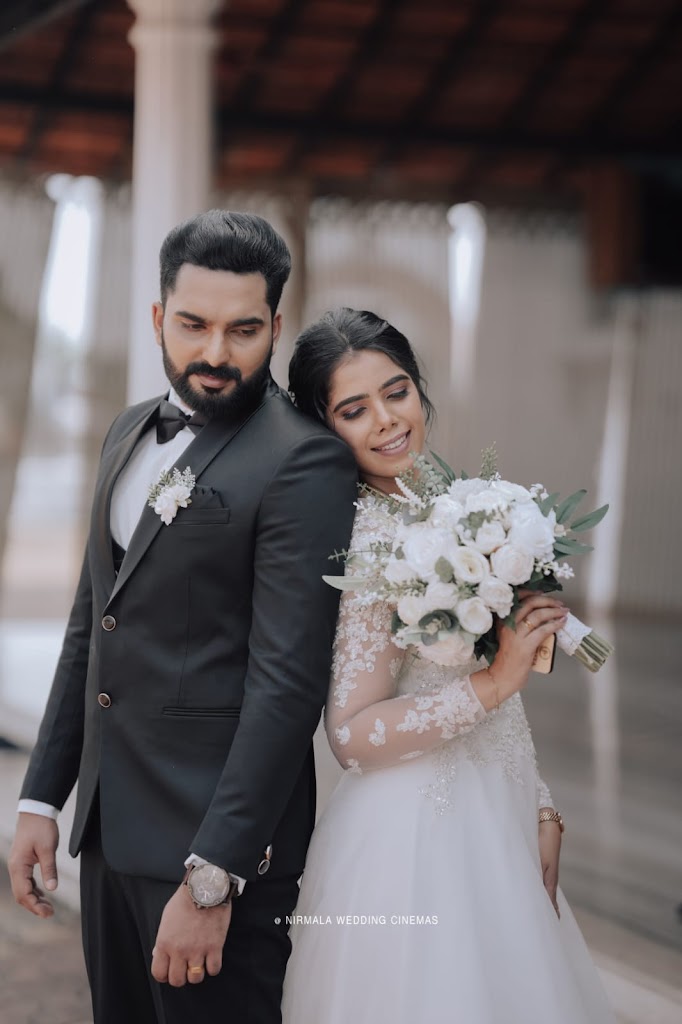 Loran S Gents Beauty Parlour Make Up Studio