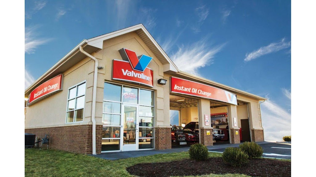 Oil change service in Salinas