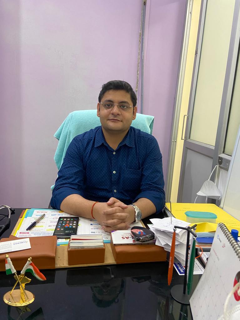 Dr. Dr Deepak Tewari