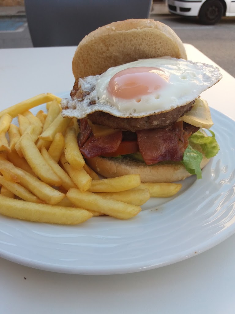 Cerveceria Trivoli .