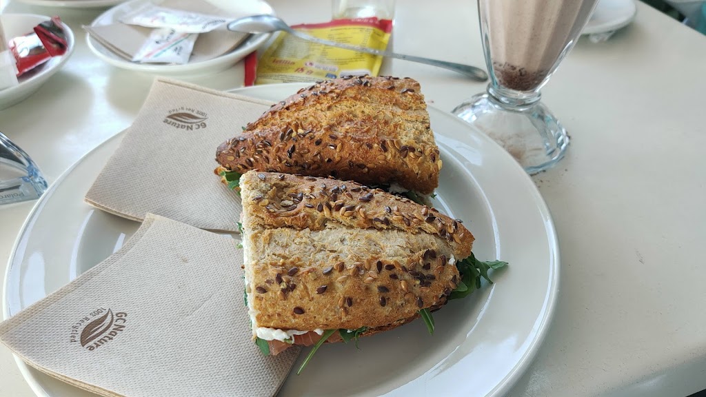 Gourmet Coffee Bar — Comida y bebida