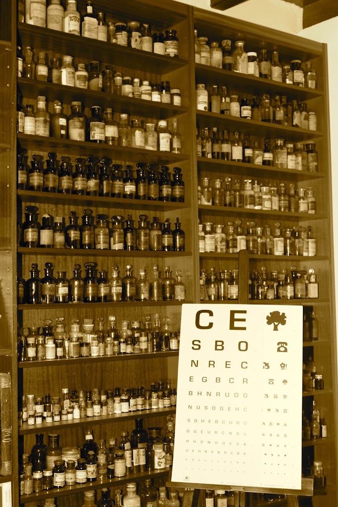 Farmacia Aragon. Lda. Carmen Almagro Aragon — Del propietario