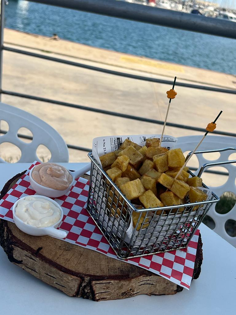 Siroko Port Segur Calafell — Comida y bebida