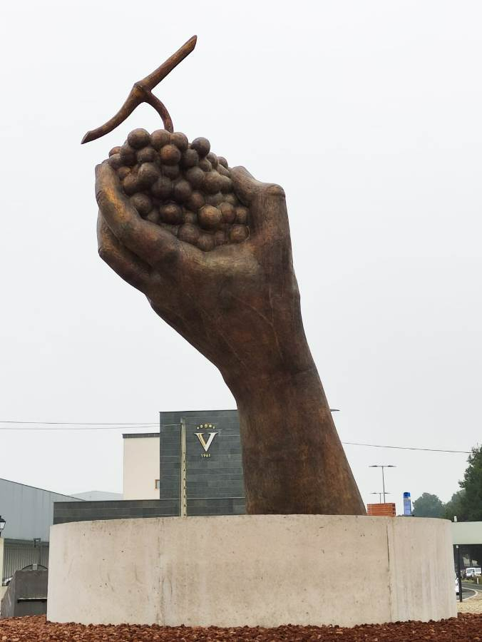 Monumento "Homenaje a la vid"