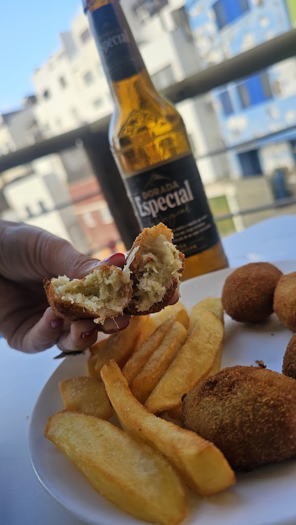 Gastro Bar La Fonda De Caleta