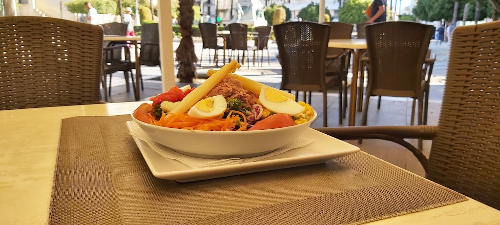 Restaurante El Mirador del Arenal — Comida y bebida