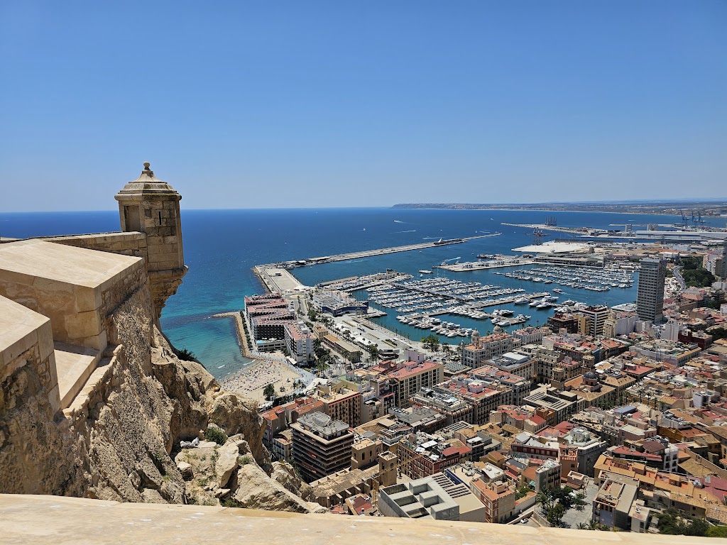 Castillo de Santa Barbara.