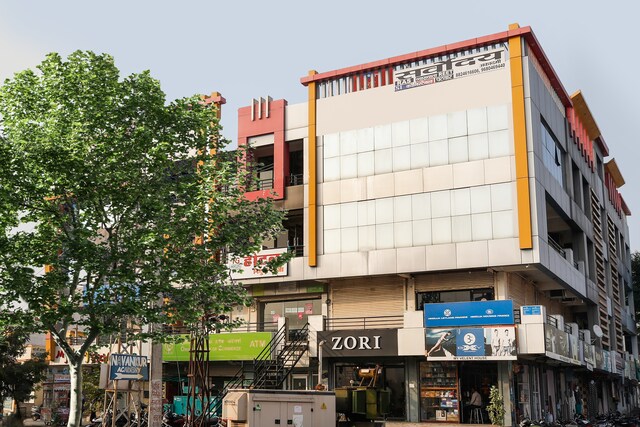 Hotel Nikunj Plaza