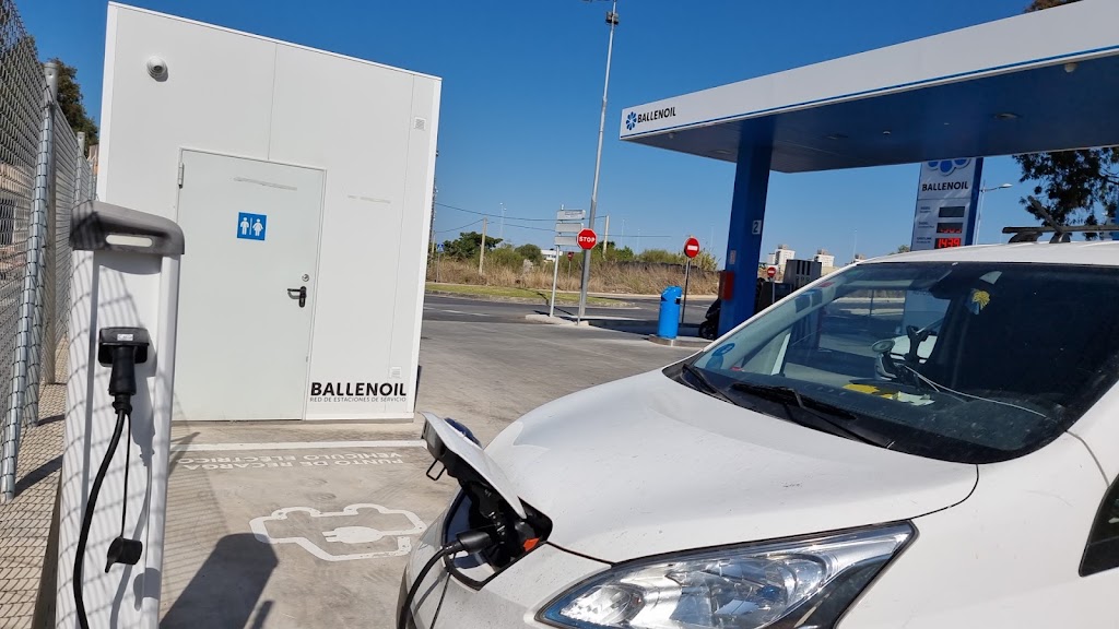 Ballenoil San Fernando — Estacion de servicio
