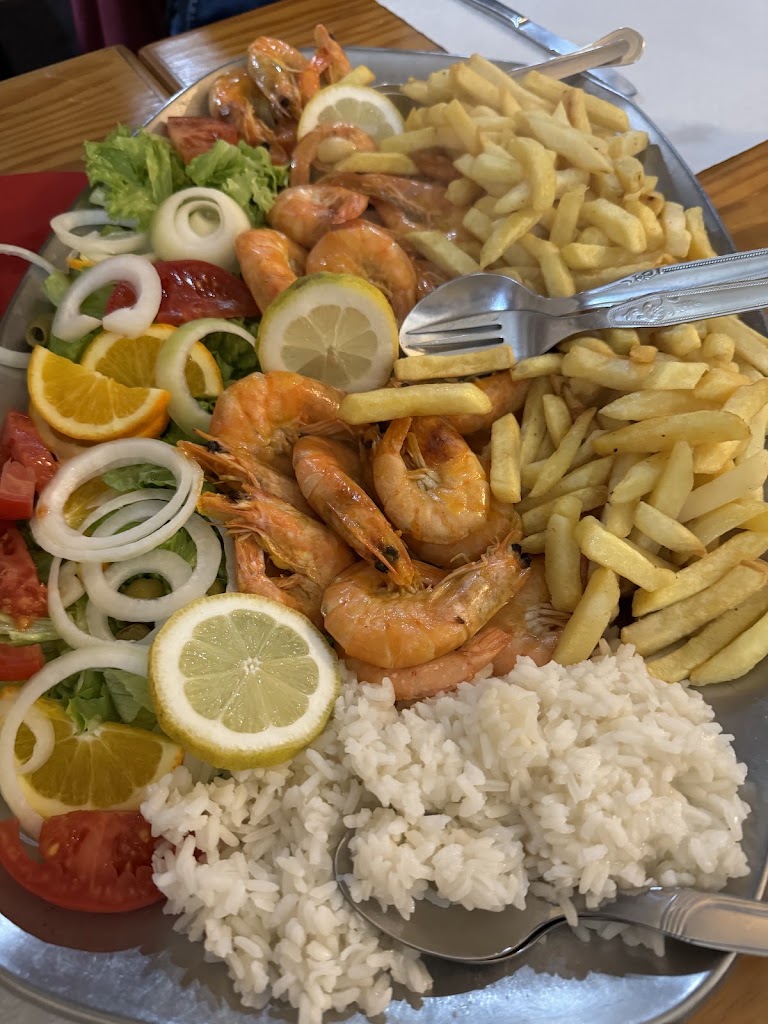 Restaurante O Lima — Comida y bebida