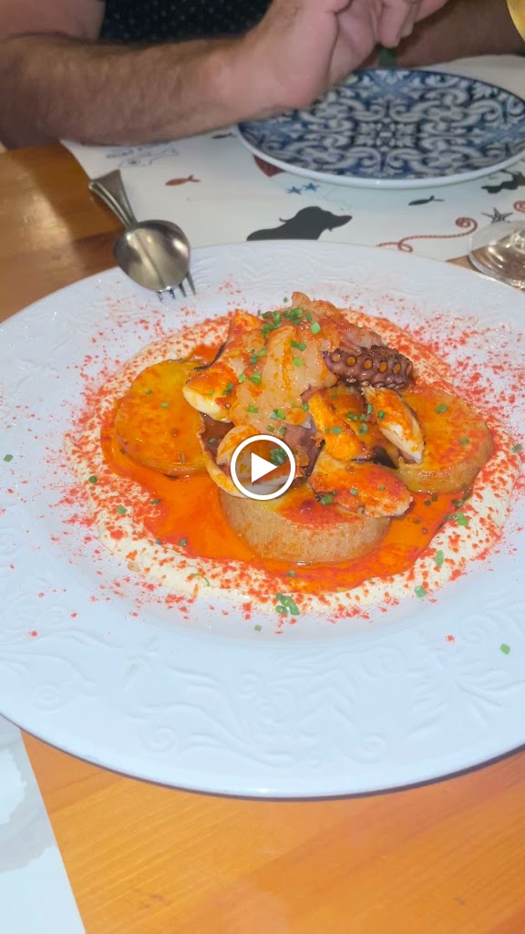 Mama Peixe Taberna — Videos
