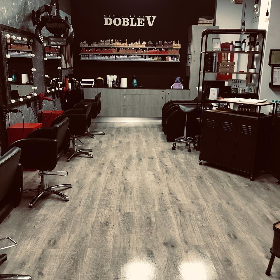 Doble V Estilistas — Interior