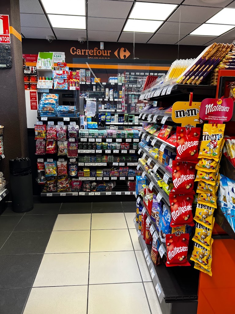 Estacion de servicio Cepsa — Interior