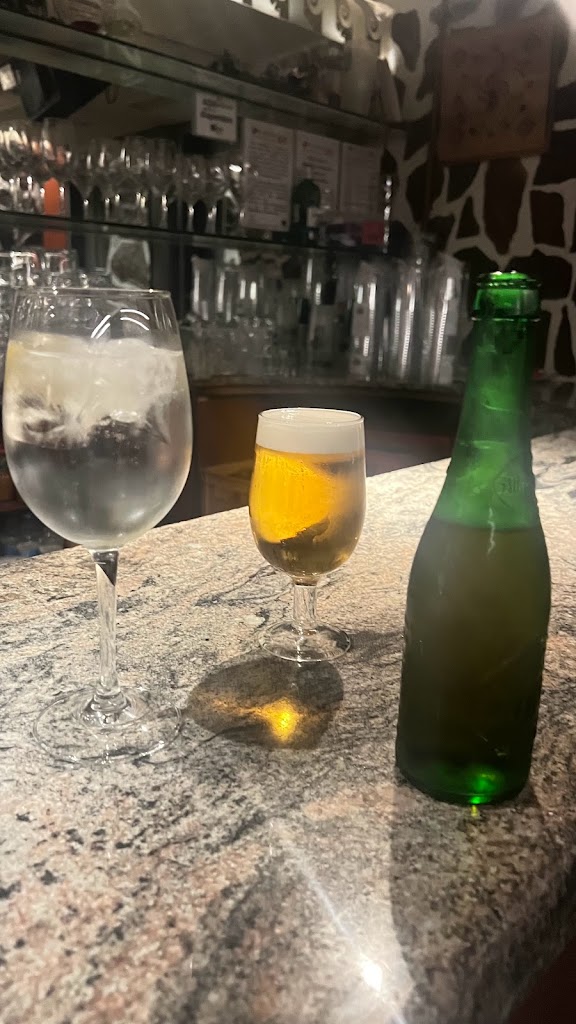 Terminal — Comida y bebida