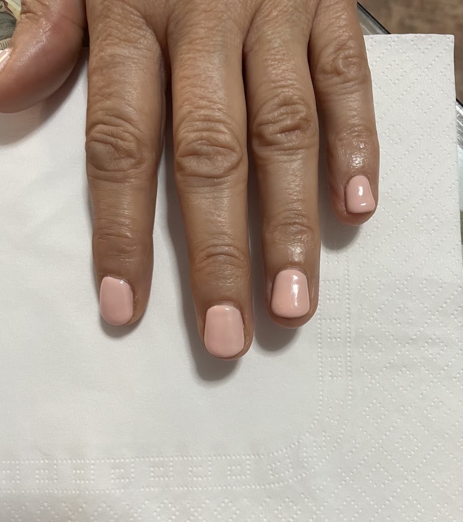 Mundo Estetica Linares — Manicura