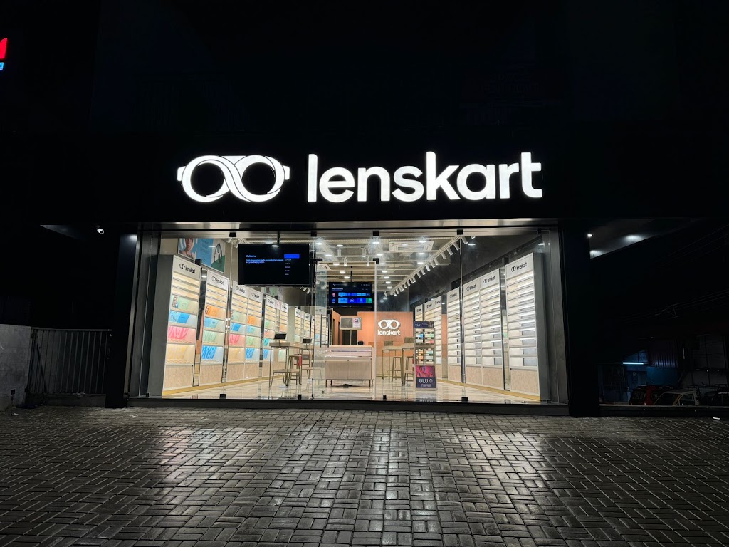 Lenskart Com At Kalmandapam Palakkad