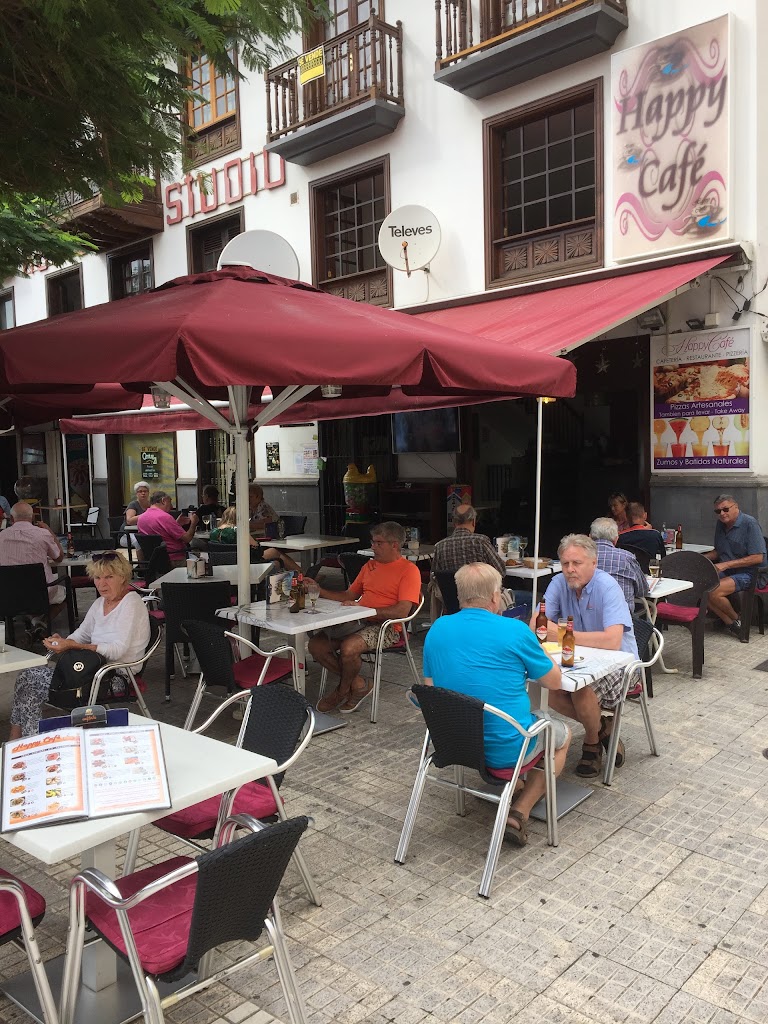 Happy Cafe — Ambiente