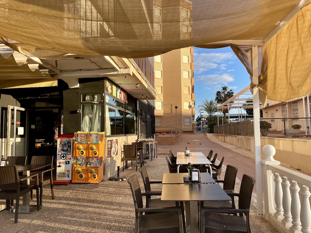 SamSam Bar Cafeteria — Ambiente