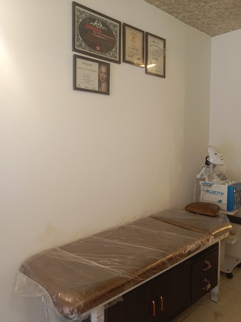 Prime 11 Beauty Room Academy