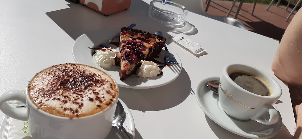 Dolce Vita — Comida y bebida