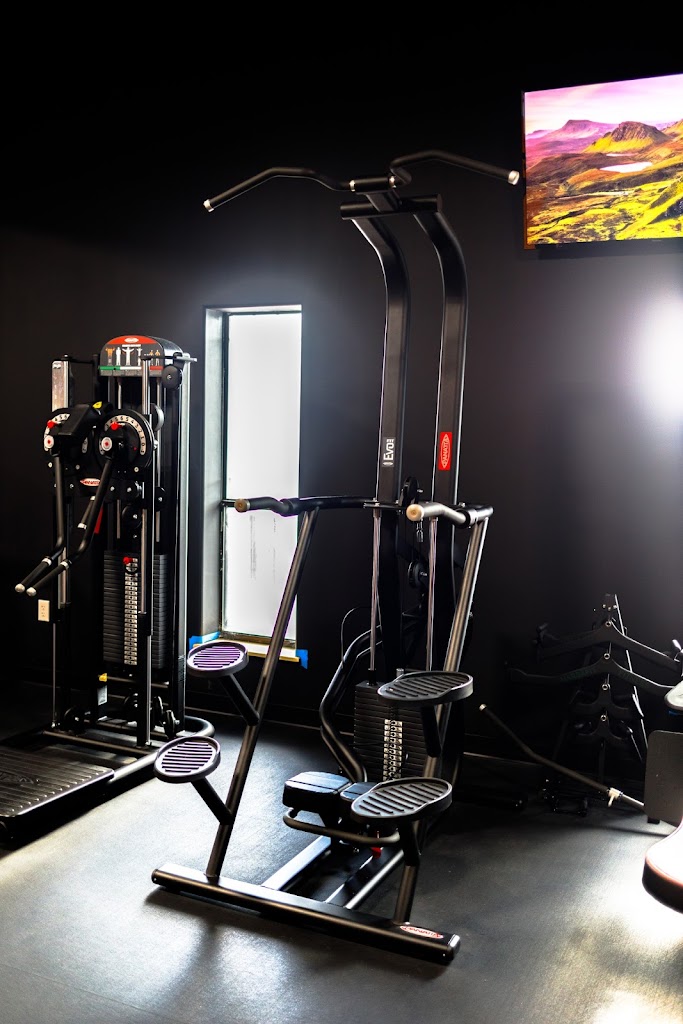  Wolf Sports & Fitness Club