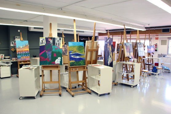 Escola d'Arts Visuals del Prat — Del propietario